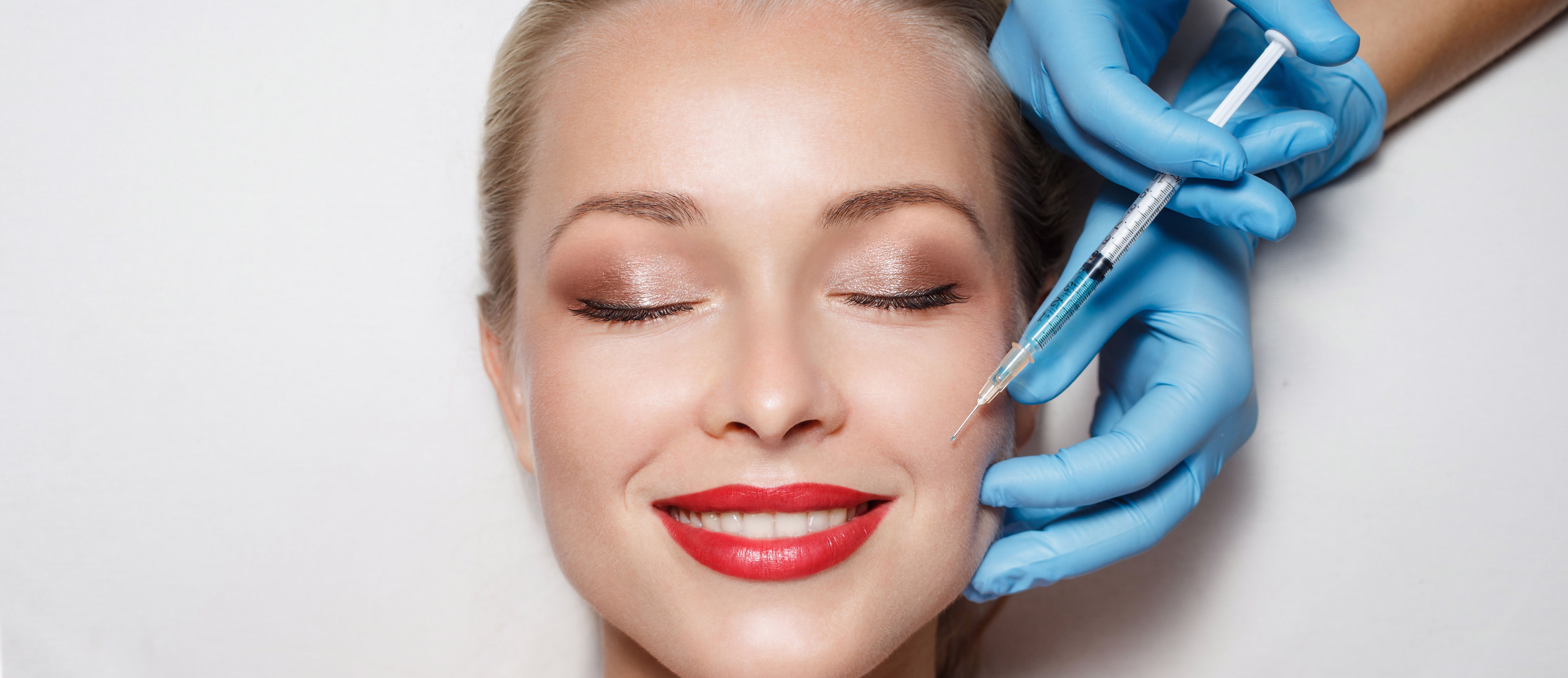Injecting fillers in the cheek